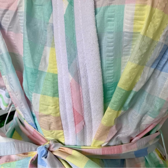 v i n t a g e :: Retro Stripe Pastel Seersucker Robe - Picture 5 of 11